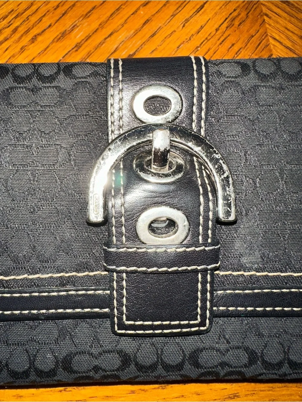 Coach Hampton Wallet - Picture 6 of 13